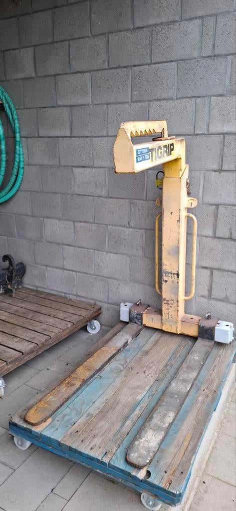 Palletvork, Ophalen