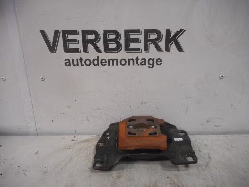 VERSNELLINGSBAKSTEUN LINKS Ford Focus (av617m121bc), Gebruikt, Ophalen of Verzenden, Henry-Ford-Straße 1 50735 Köln, DE, Ford-Werke GmbH