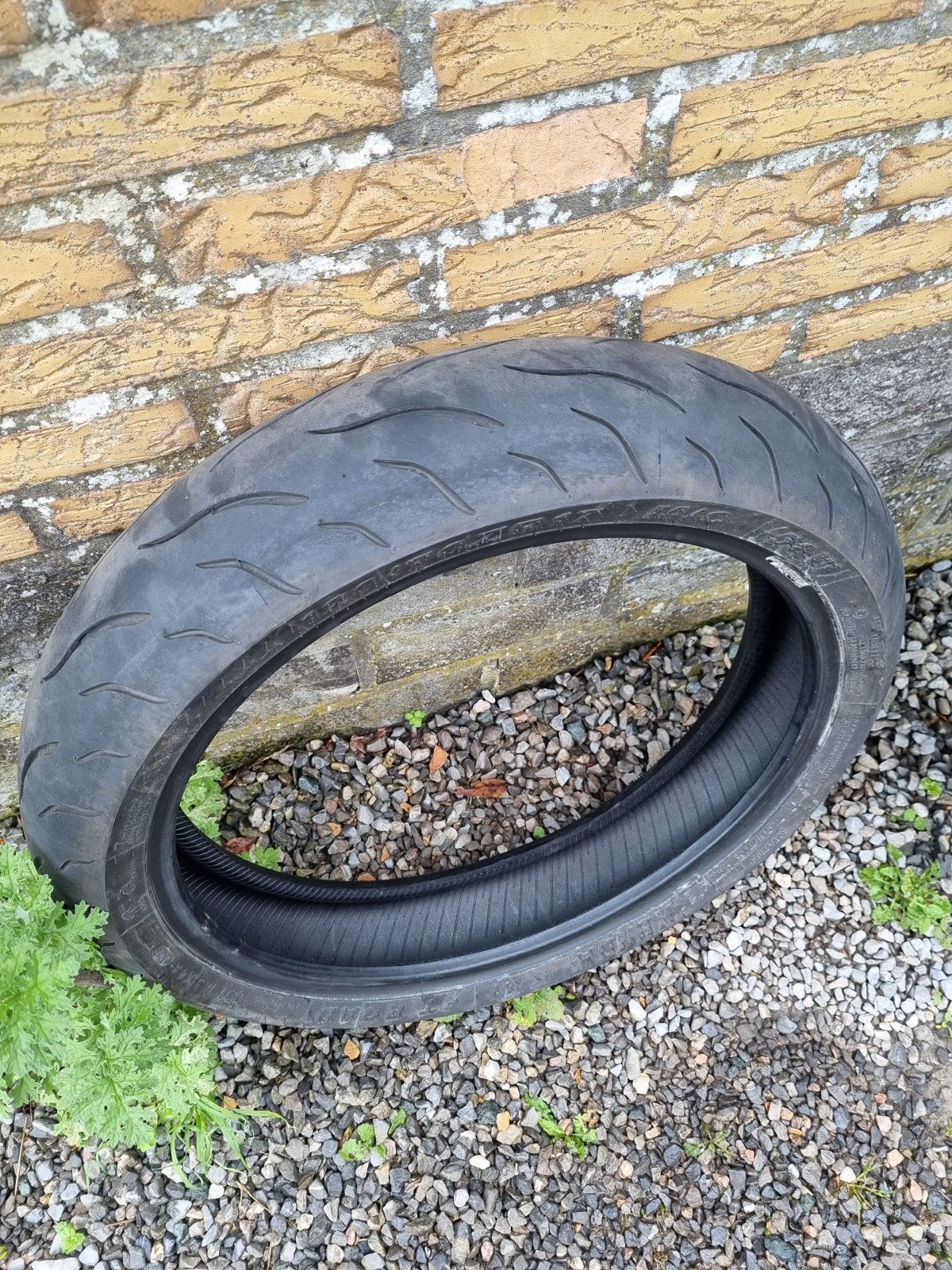 Pneu moto, Motoren, Ophalen