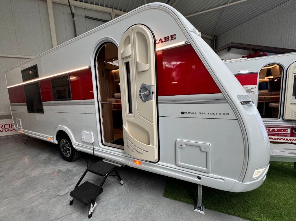 Kabe Royal 630 TDL FK, 8 mètres et plus, Four, Entreprise, Kabe
