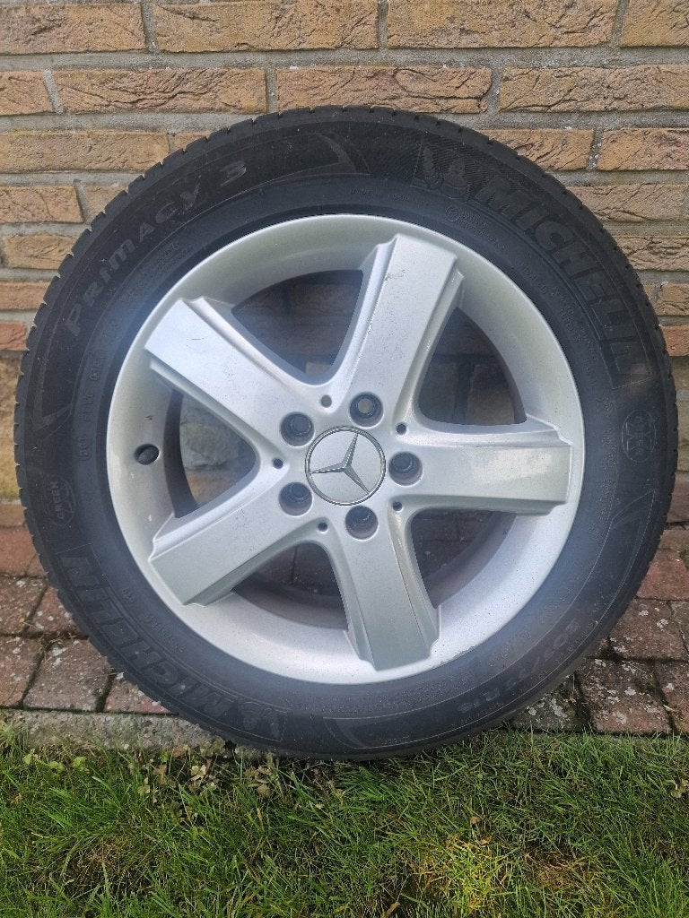 banden michelin 205/55/R16, Auto-onderdelen, Banden en Velgen, Ophalen, Gebruikt, 205 mm, Band(en)