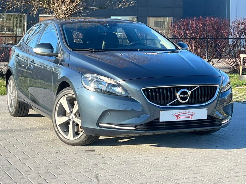 Volvo v40 1.5benzine T2 automaat /37dkm /2017, Autos, Volvo, Achat, Entreprise, Carnet d'entretien, Noir