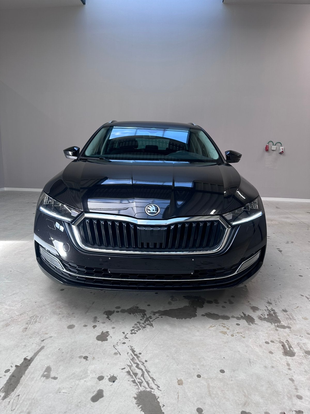 Skoda Octavia 2.0 TDi DSG Led Navi Lineass Camara 112000km, Achat, Euro 6, Entreprise, Noir