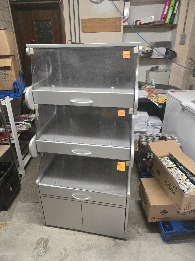 Meuble à vienoiseries, Enlèvement, Utilisé
