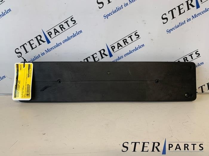 Support plaque d'immatriculation avant d'un Mercedes E-Klass, Autos : Pièces & Accessoires, 3 mois de garantie, Utilisé, -, -