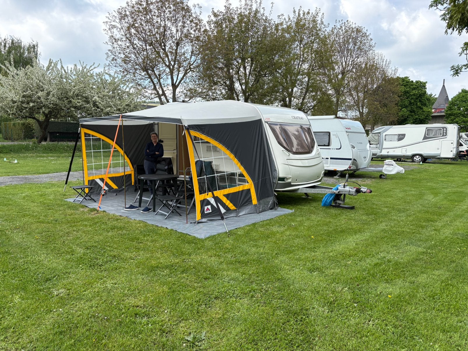 Caravan Chateau calista  390 bj 2003 met mover, Ophalen, Zo goed als nieuw
