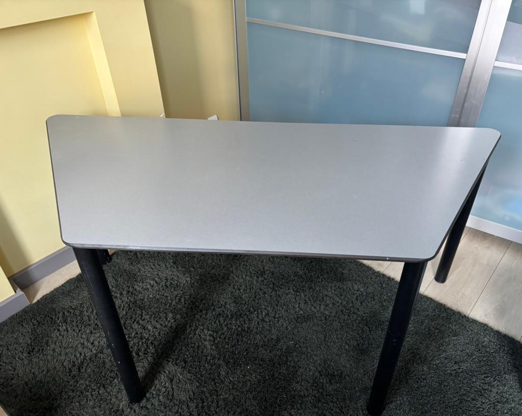 Set van 2 bureau tafels, 160 cm, Comme neuf, IKEA, Gris