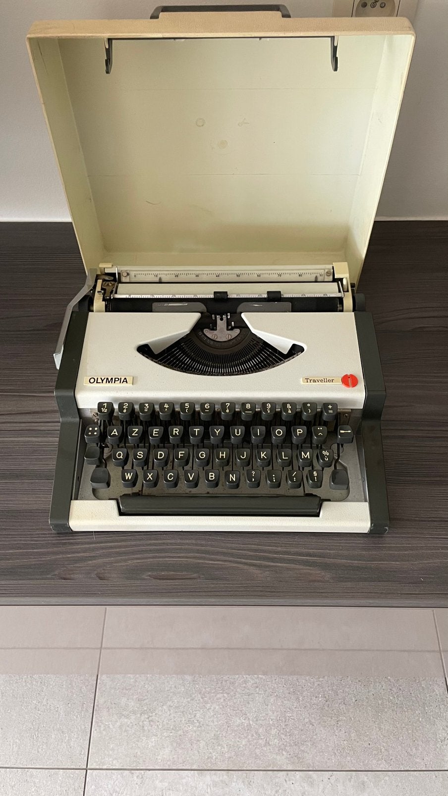 Typemachine Olympia, Enlèvement, Utilisé