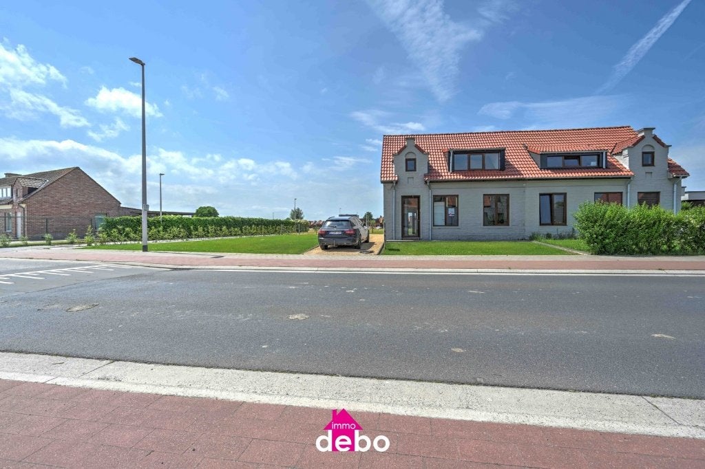 Instapklare gezinswoning bouwgrond op een toplocatie, Immo, Maisons à vendre, Province de Flandre-Occidentale, 500 à 1000 m², B