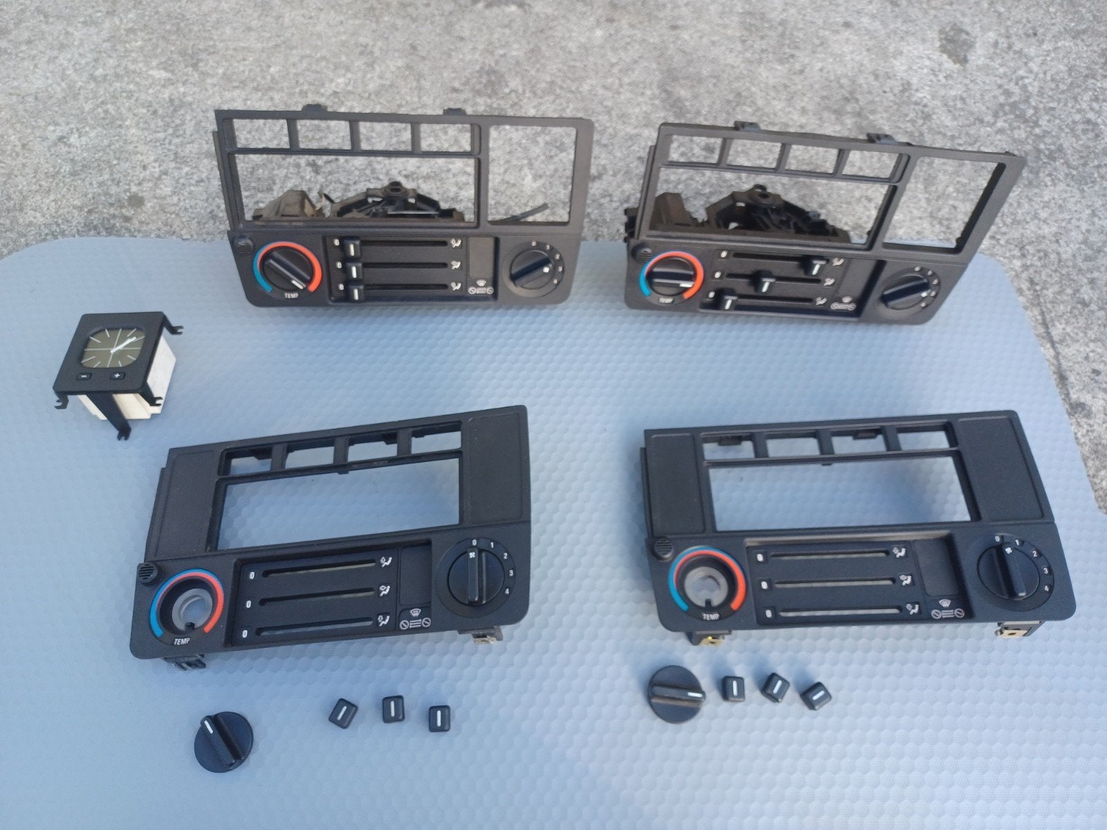 BMW e30 bedienpaneel / middenconsole / radioframe, Auto-onderdelen, Ophalen, Gebruikt, BMW