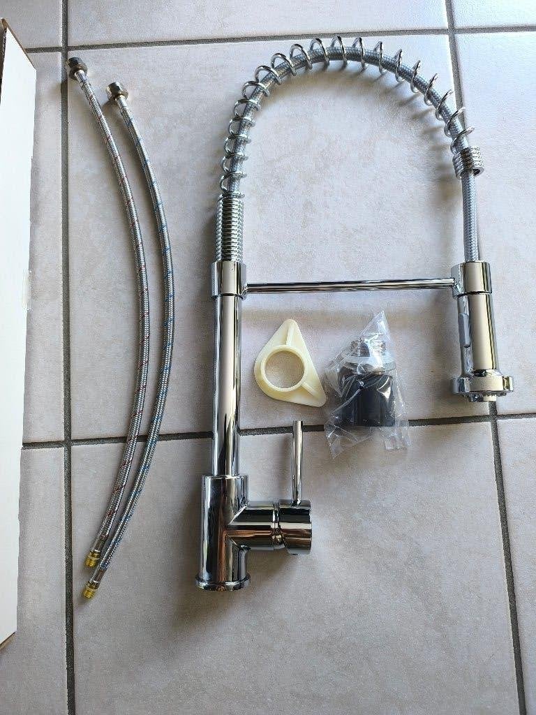 Robinet de cuisine avec douchette neuf, Bricolage & Construction, Sanitaire, Neuf, Robinet, Chrome, Enlèvement ou Envoi