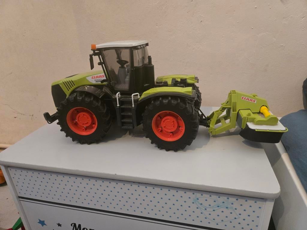 Tracteur Bruder 03015, Enlèvement
