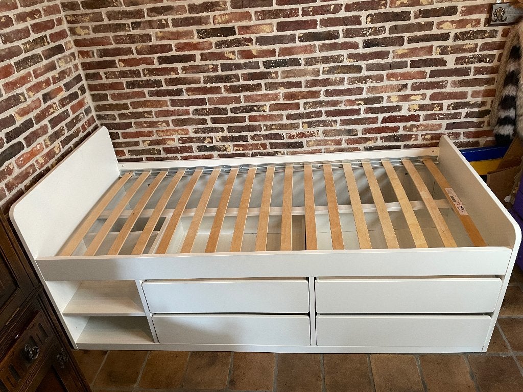 Bed Ikea Släkt 90x200, 90 cm, Une personne, Enlèvement, Utilisé
