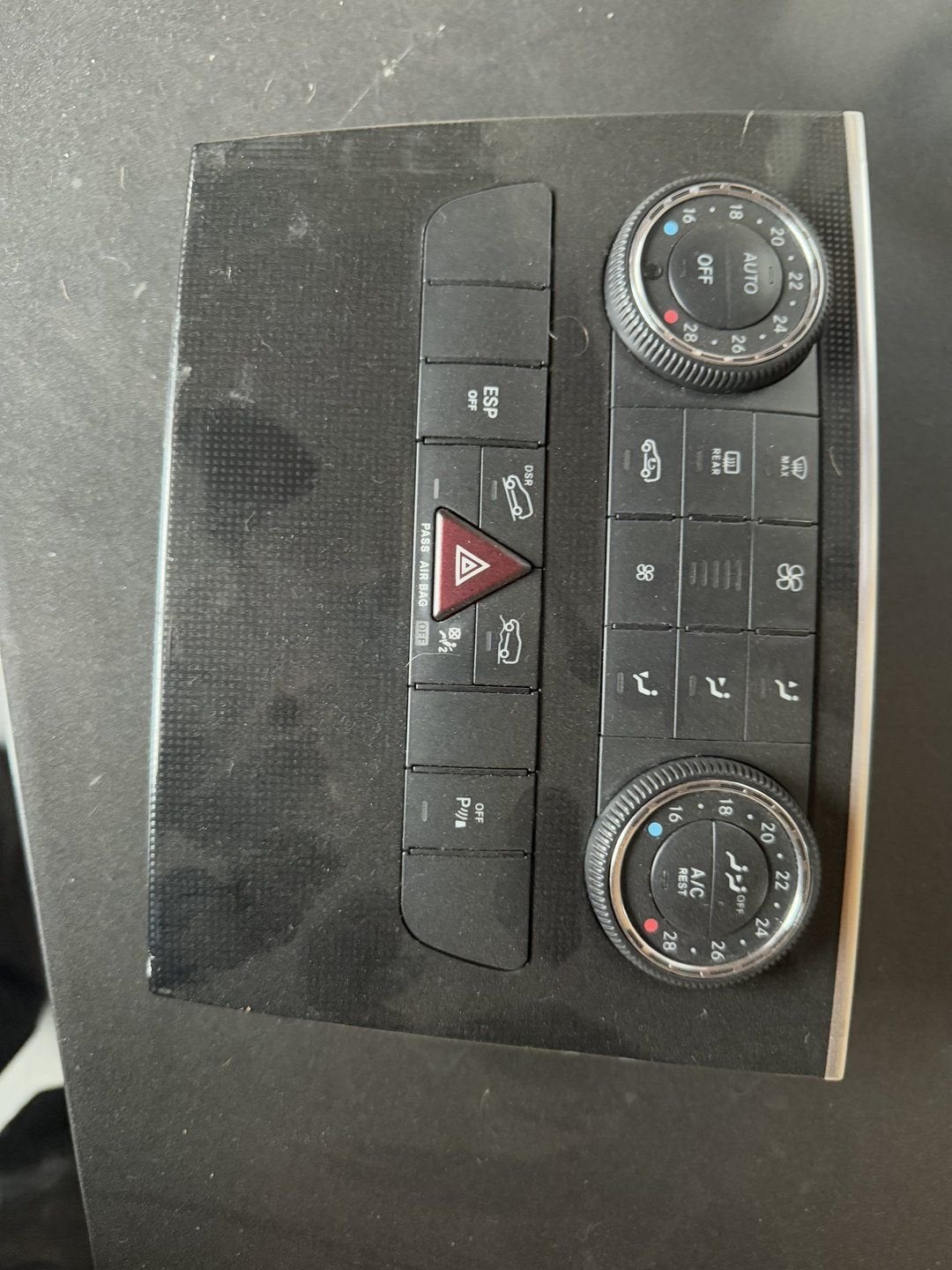 Mercedes-Benz ML W164 climate control panel A2518702089, Gebruikt, -, Ophalen of Verzenden, -