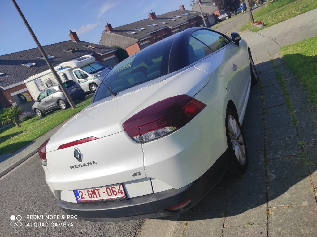 Mégane 3 cabriolet échange possible, Auto's, Renault, Particulier, Mégane, ABS, Adaptive Cruise Control, Airbags, Airconditioning
