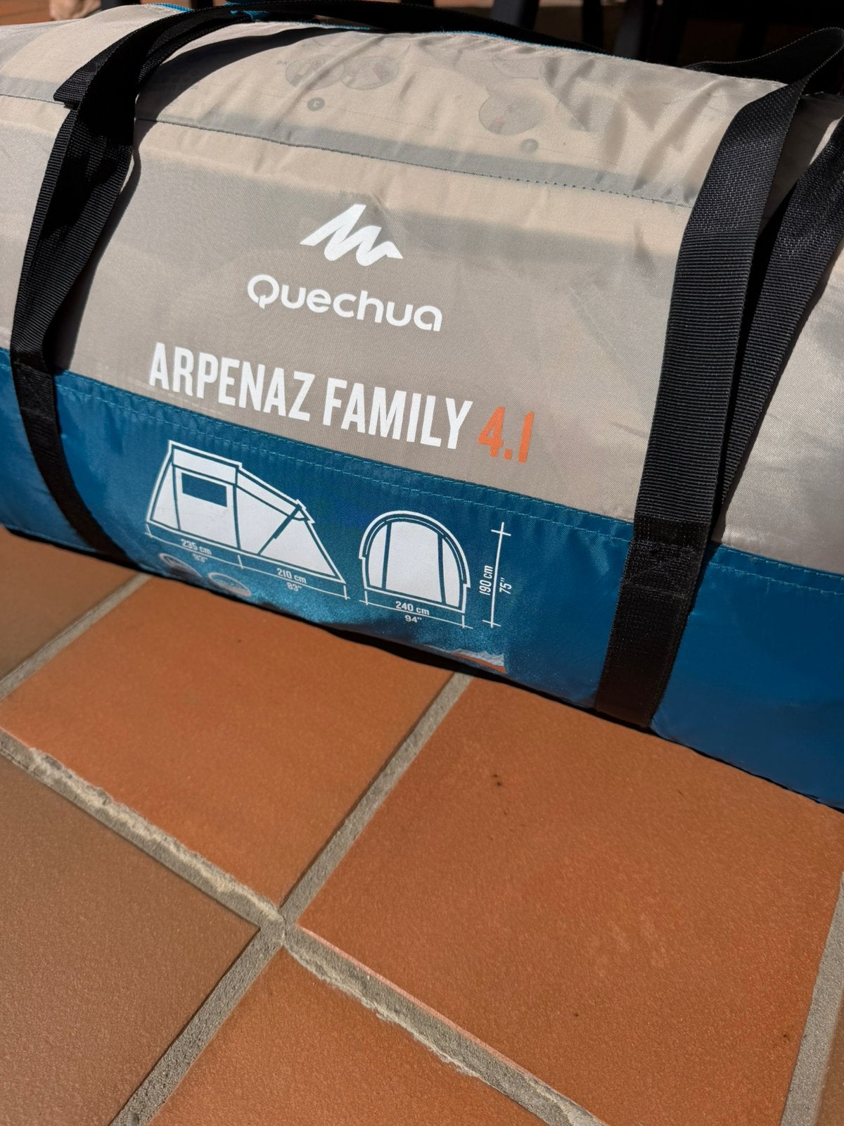 Quechua Arpenaz family 4.l, Caravanes & Camping, Tentes, Enlèvement, Comme neuf