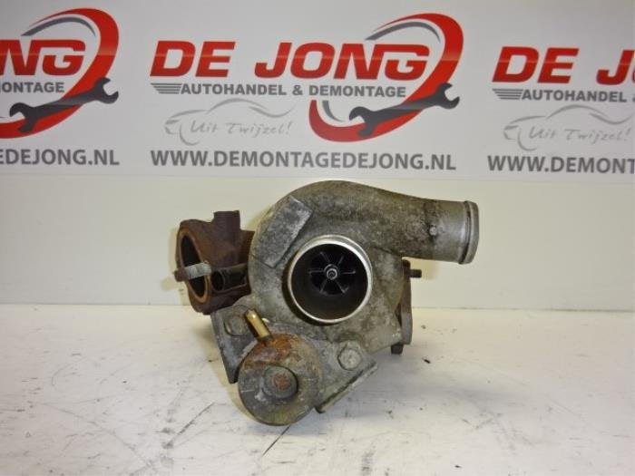 Turbo van een Opel Corsa, Gebruikt, -, -, Opel