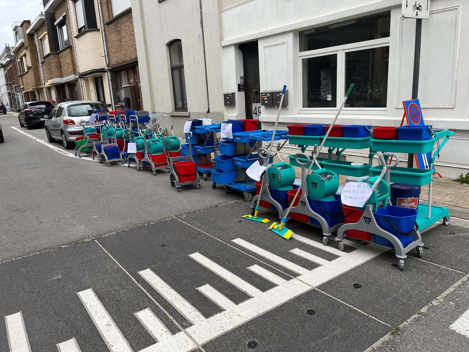 Chariot de nettoyage, Enlèvement