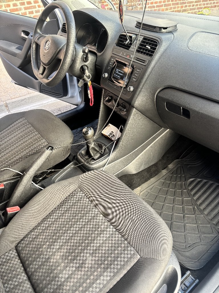 VW polo 1.4 TDI 90 ch 2016, Autos, Argent ou Gris, Euro 6, 5 portes, Verrouillage central