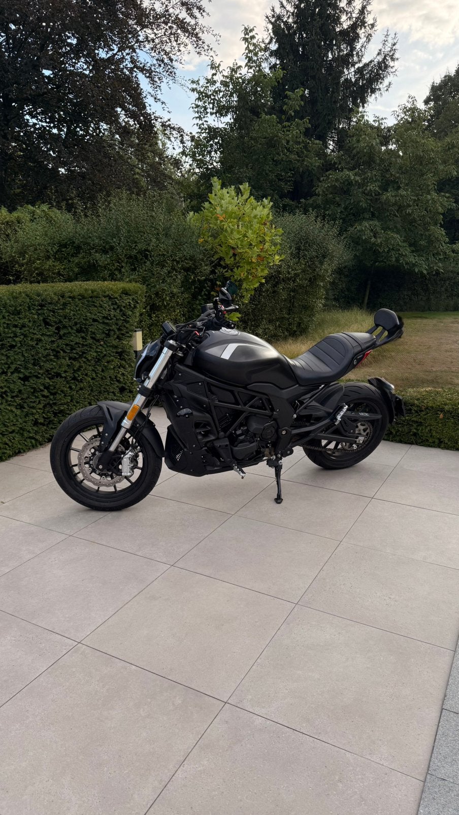 Benelli 502c A2, 2 cilinders, Occasion, Particulier, Toermotor