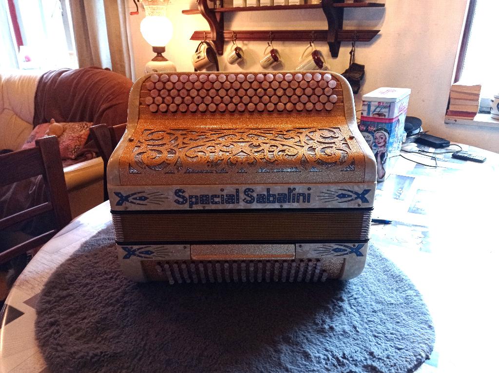 accordéon Super Sabatini do deuxième, Enlèvement, Comme neuf, Autres