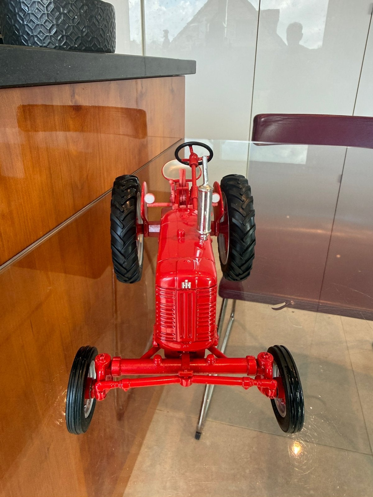 Tracteur International Harvester Farmall  « 200 »  1/16, Enlèvement ou Envoi, Comme neuf, ERTL