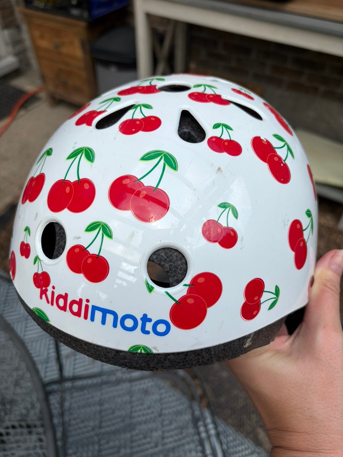 Kiddimoto helm, Fietsen en Brommers, Fietsaccessoires | Fietshelmen, Ophalen, Gebruikt, Meisje