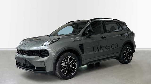 Lynk & Co New 01 Core 1.5 benzine Plug-in Hybride, Autos, Achat, 136 ch, Automatique, Vert