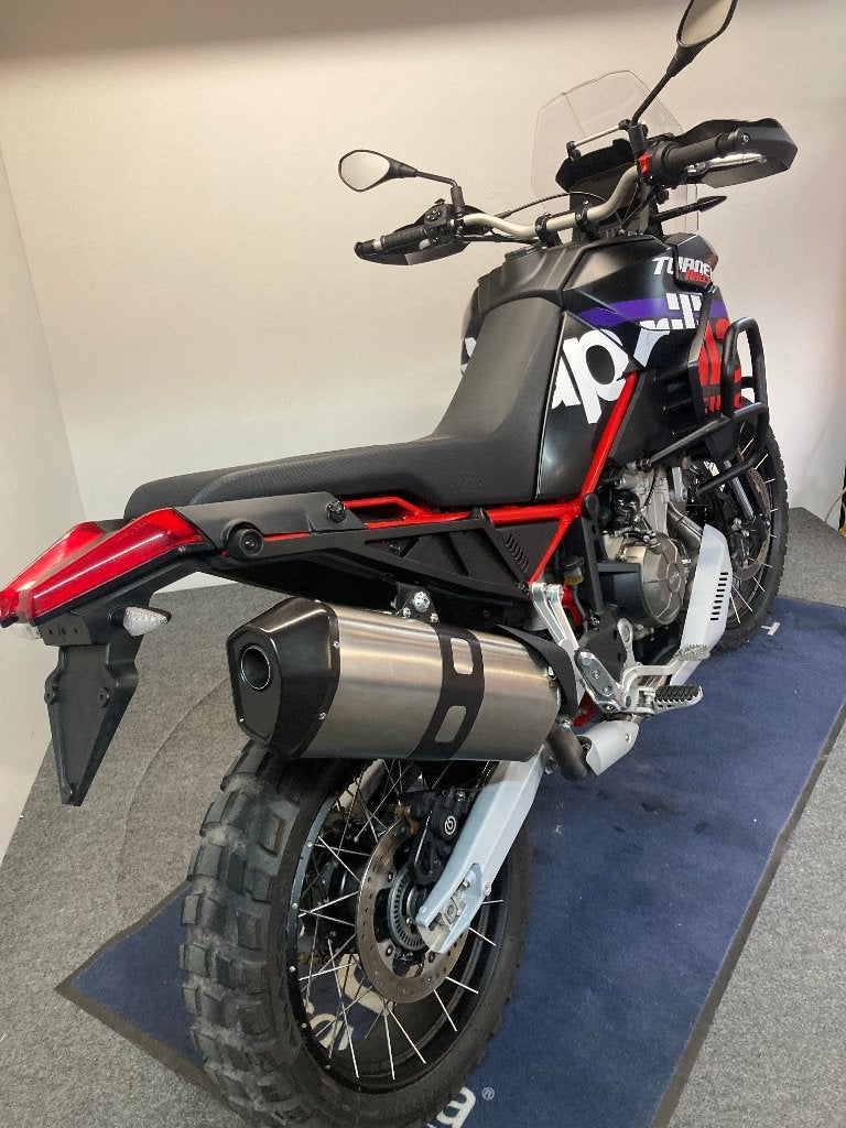 Aprilia Tuareg Rally 660 MY'25 ref. LS 3378, Motoren, 2 cilinders, Occasion, Motorrijbewijs A, Meer dan 35 kW