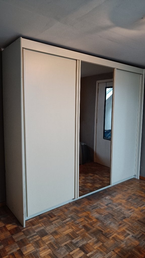 Gratis kleerkast met schuifdeuren, Huis en Inrichting, Kasten | Kleerkasten, Ophalen, Gebruikt