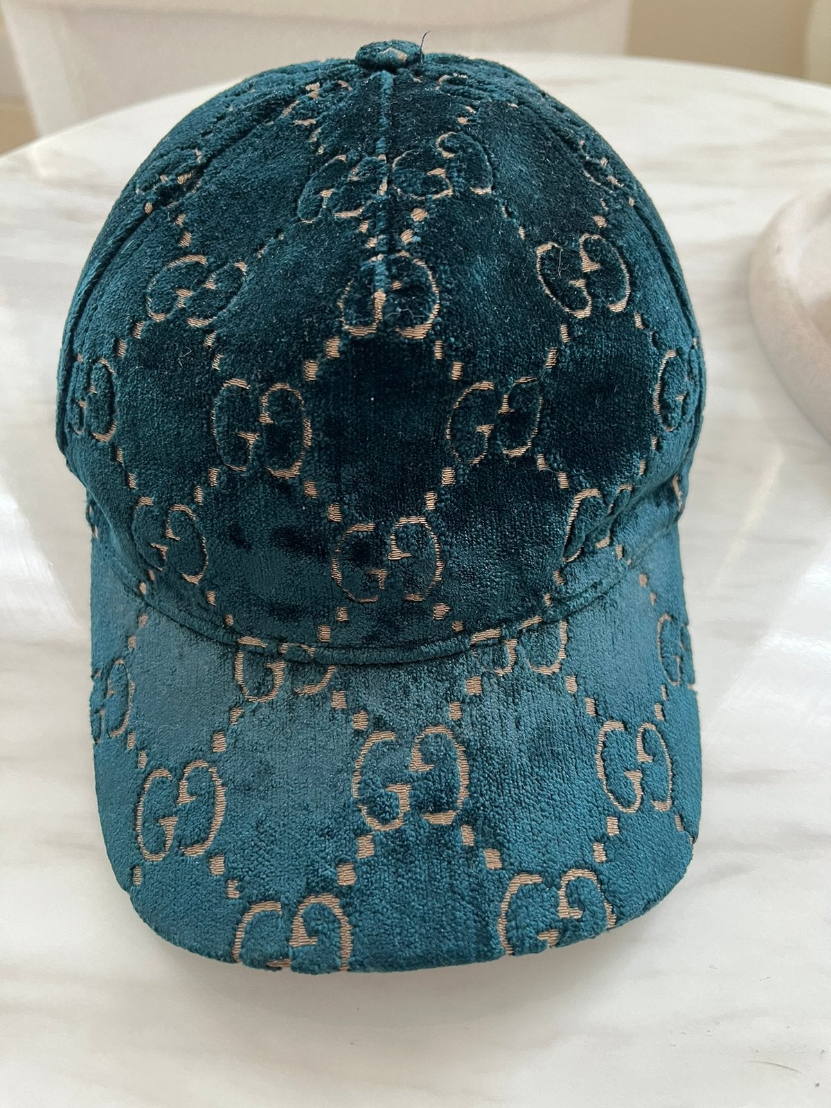 Casquette gucci velour taille M, Vêtements | Femmes, Chapeaux & Casquettes, Enlèvement, Comme neuf, Casquette