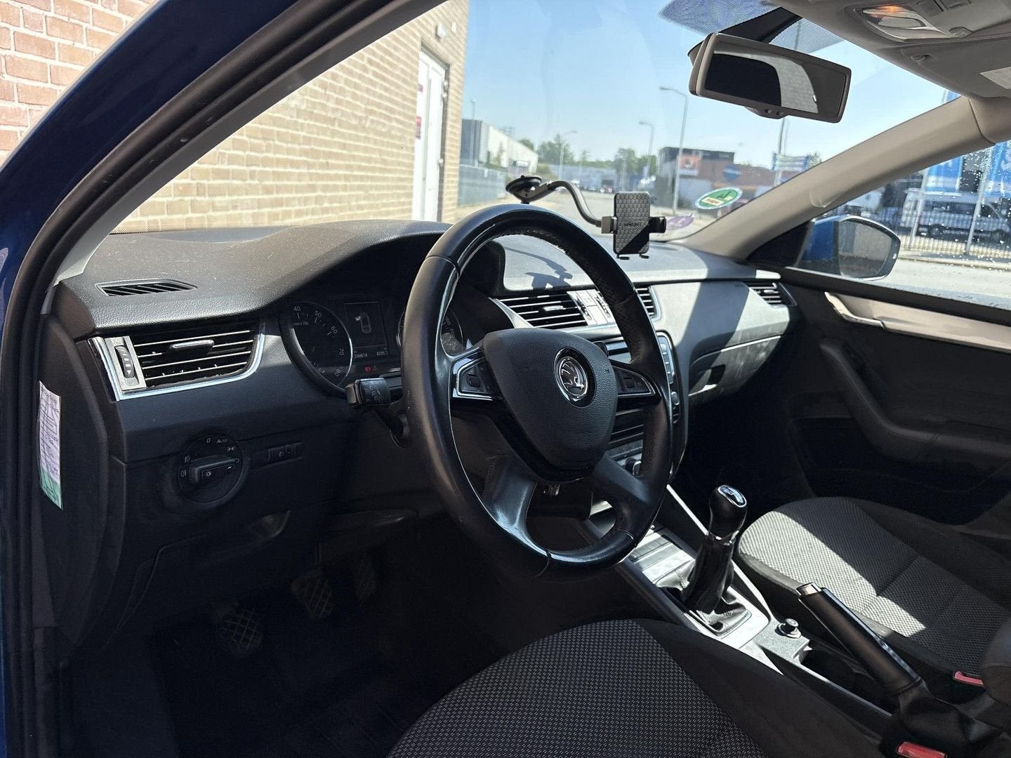 Skoda Octavia Combi 1.2 TSI Greentech Ambition Businessline, Autos, Skoda, Achat, Entreprise, Boîte manuelle, Noir
