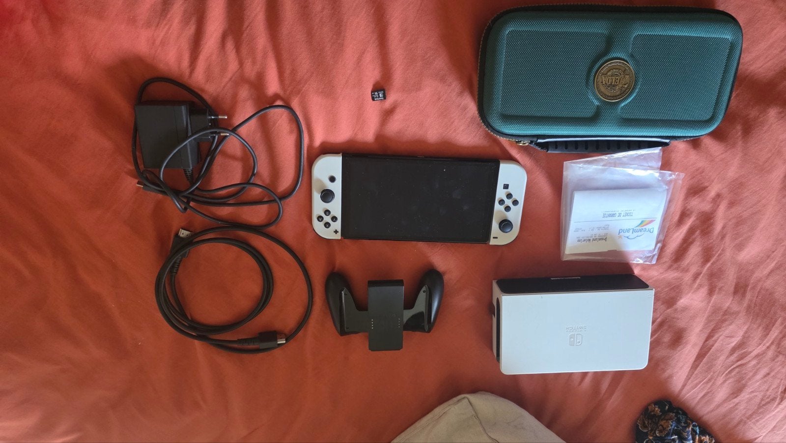 Nintendo Switch OLED Blanche Complète (Boîte, Facture 2024,, Consoles de jeu & Jeux vidéo, Enlèvement ou Envoi, Comme neuf, Switch OLED