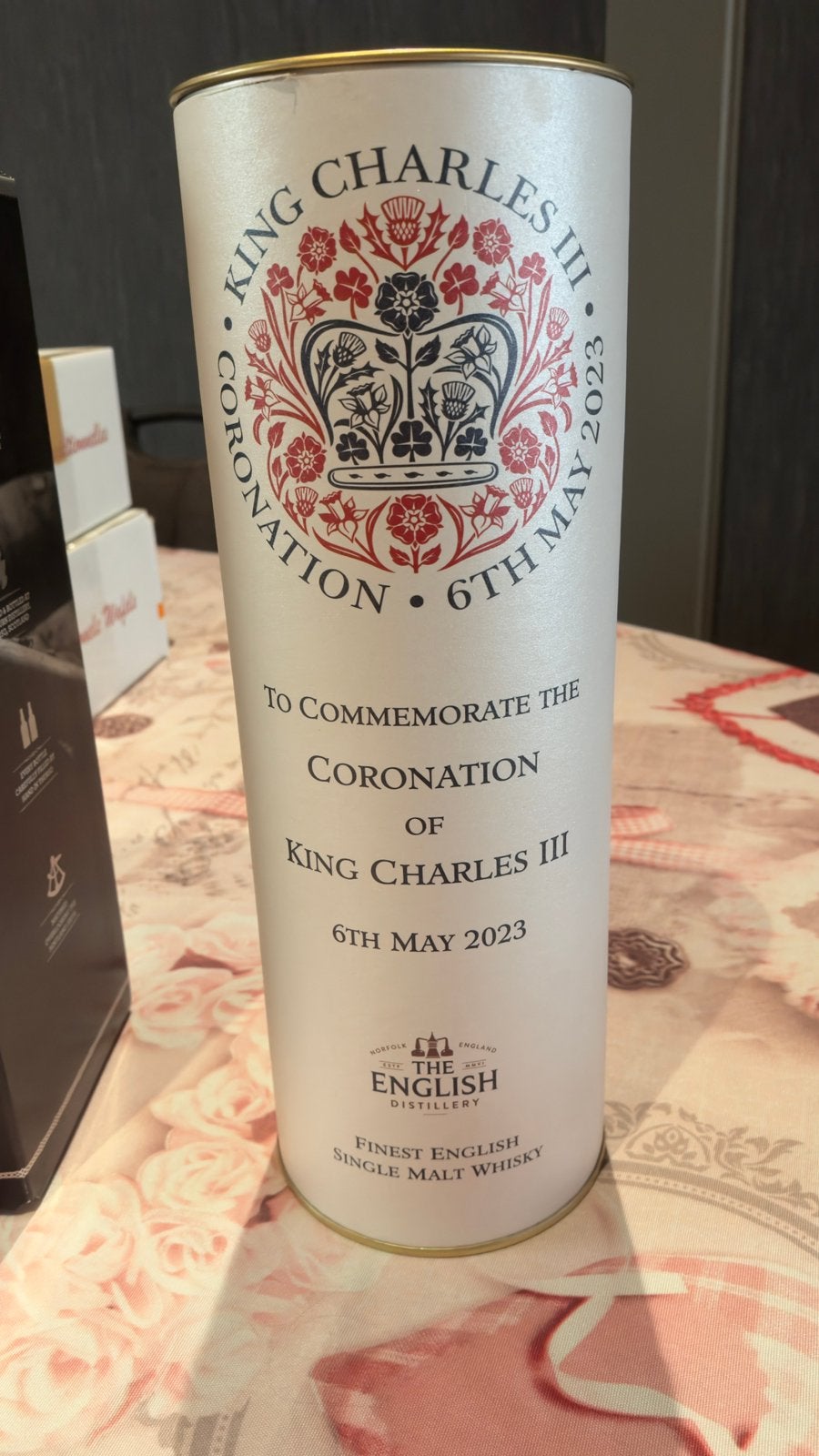 The english distillery coronation king charles, Collections, Neuf, Autres régions, Pleine, Enlèvement