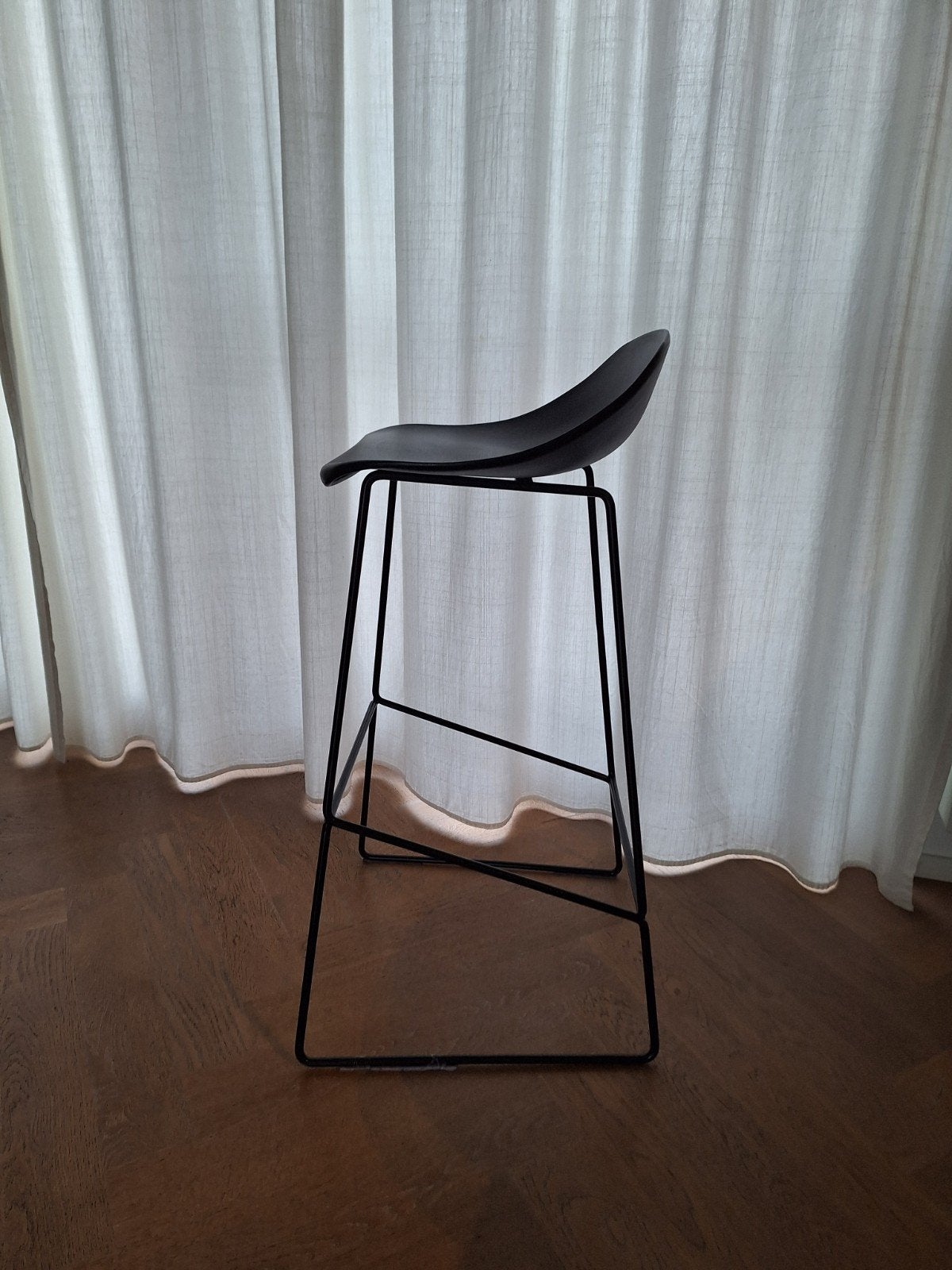 4 zwarte barkrukken - samen 70 euro, 4 tabourets, Comme neuf, Synthétique, Enlèvement