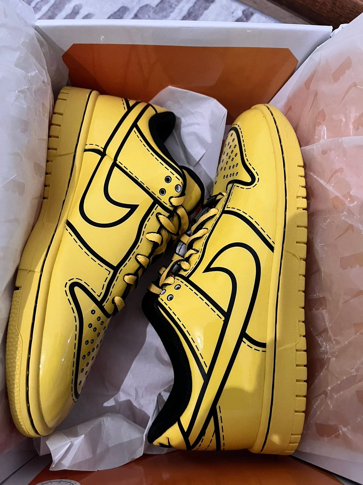 nike dunk low x lego col size 38’5, Neuf, Sneakers et Baskets, Jaune, Enlèvement ou Envoi