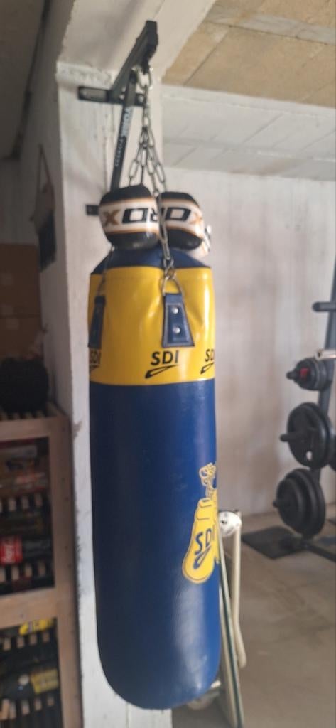 Sac de boxe, Enlèvement, Sac de boxe