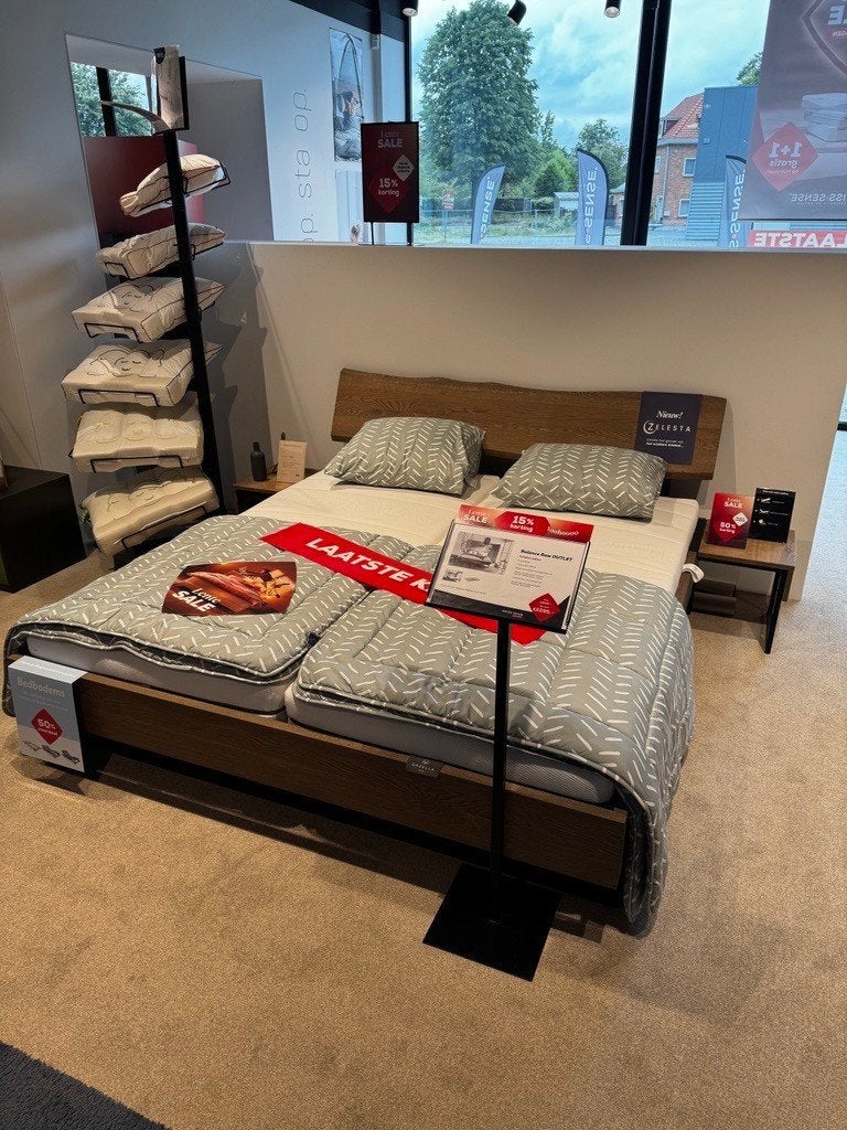 Balance Raw bed met matrassen, lattenbodems en nachtkasten, Modern, loft, Comme neuf, Brun, Enlèvement