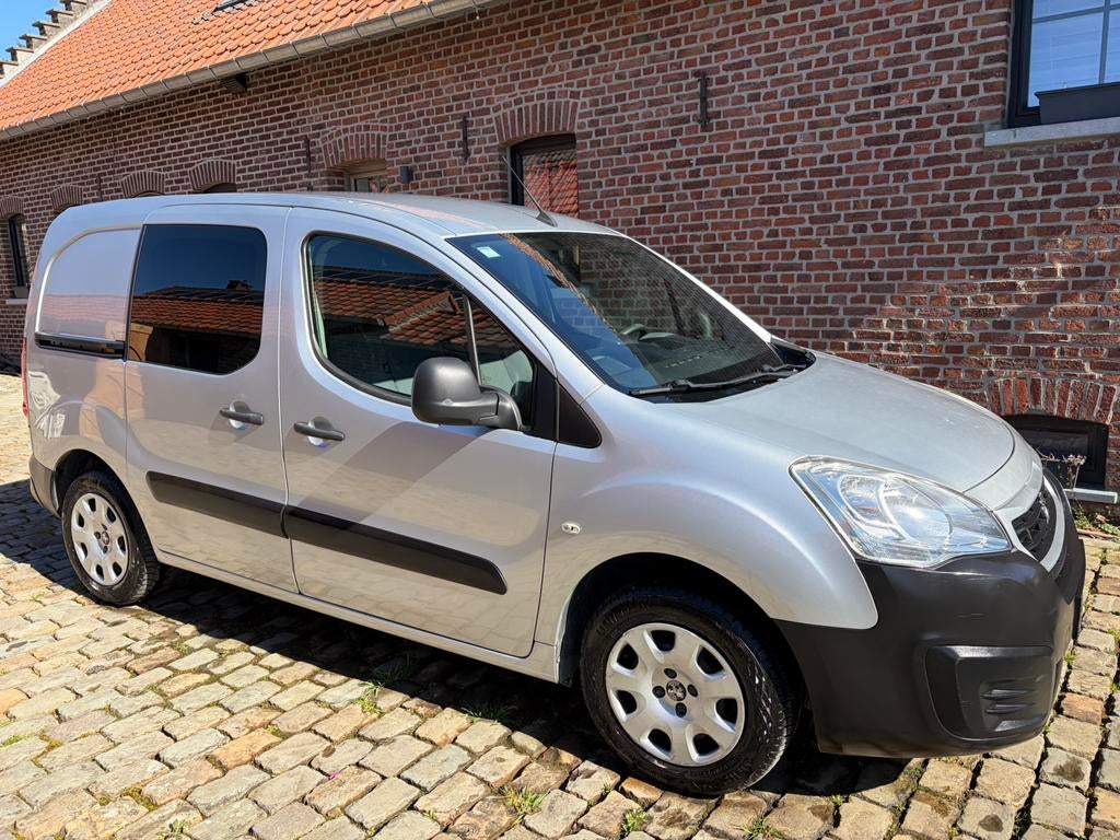 Peugeot Partner 1,6 - 90pk, Auto's, Euro 5, Stof, Zwart, Te koop