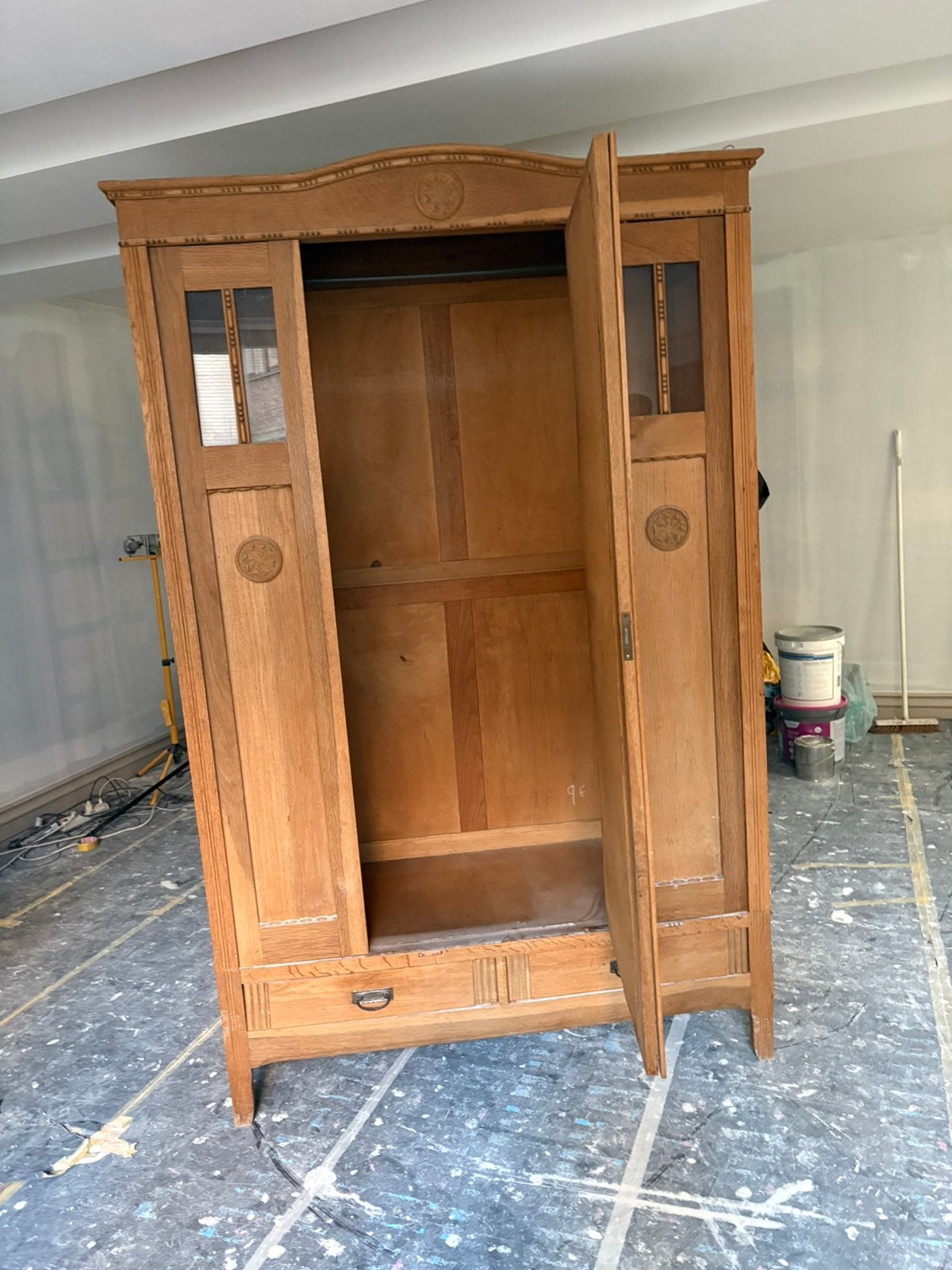 Belle armoire des années 1930, 100 à 150 cm, Utilisé, Chêne, 50 à 75 cm