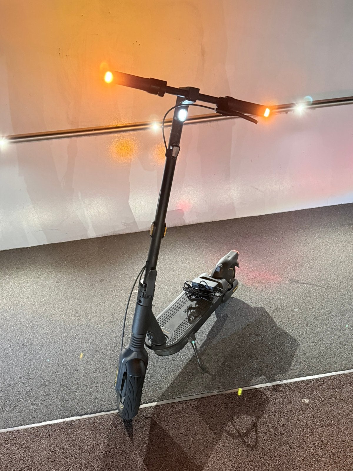 Ninebot g2 max tekoop, Ophalen, Zo goed als nieuw, Elektrische step (E-scooter)