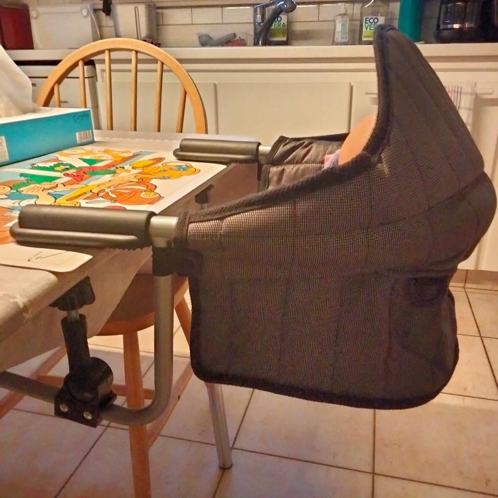 Hangstoeltje Torck, Enlèvement, Comme neuf, Chaise de table, Ceinture(s)
