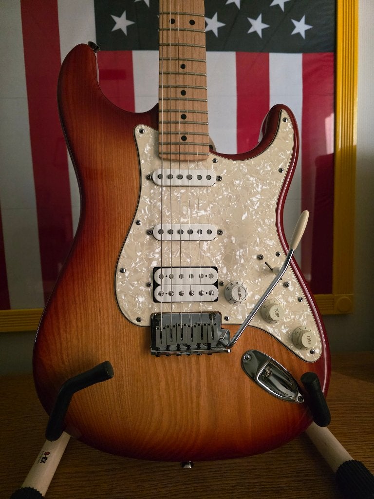 Fender USA stratocaster 60 th anniversary HSS, Ophalen, Zo goed als nieuw, Solid body, Fender