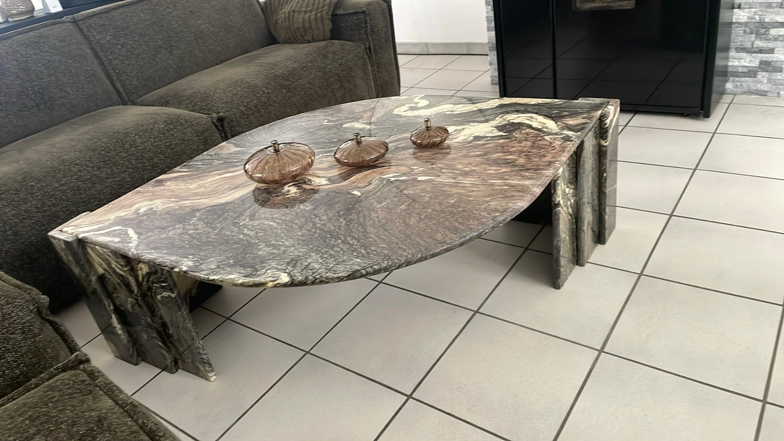 Table basse Roche Bobois vintage en marbre massif, Enlèvement ou Envoi, Comme neuf