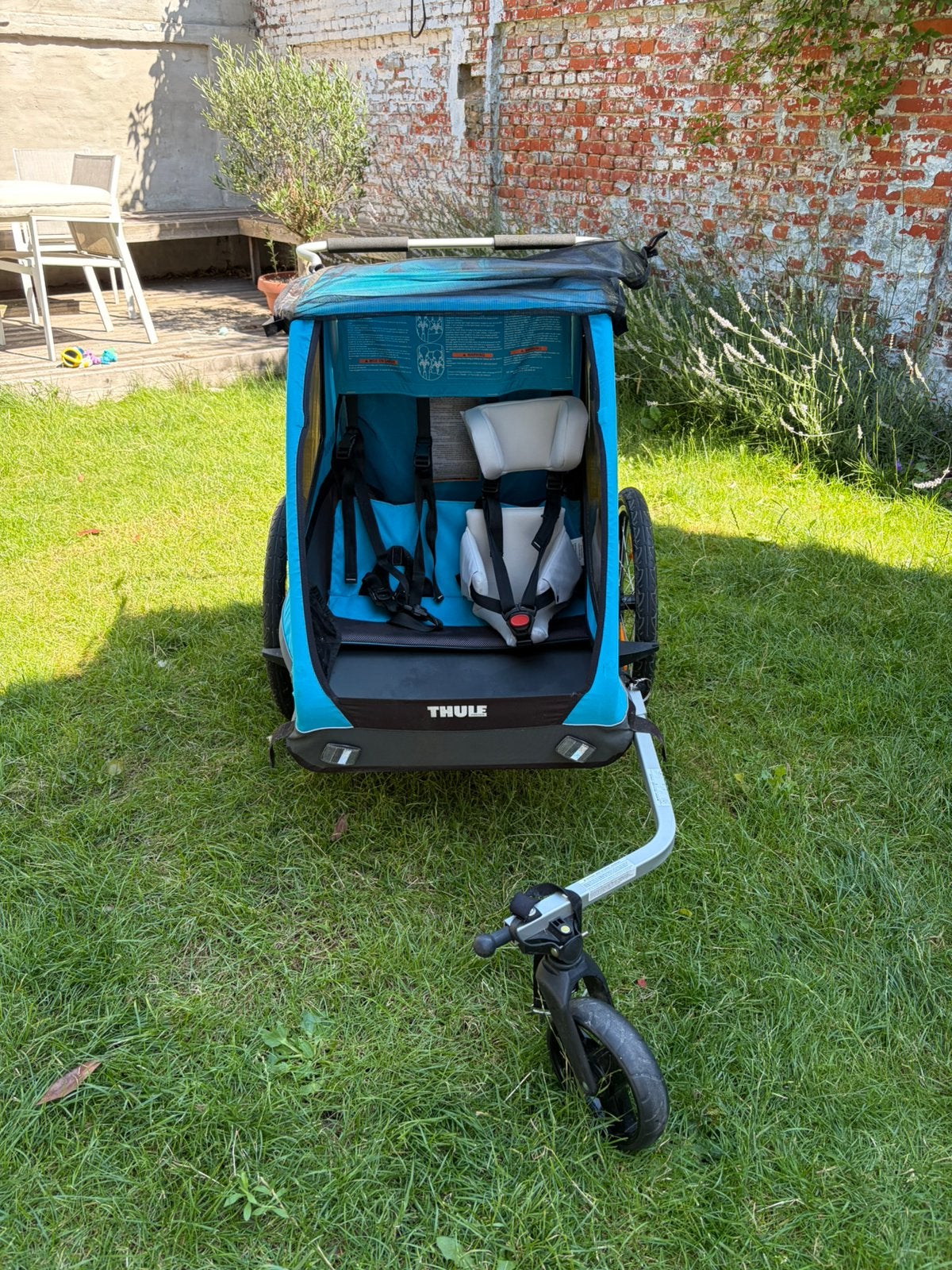 Thule fietskar met kinderzitje, Fietsen en Brommers, Ophalen, Opvouwbaar, 20 tot 40 kg, Zo goed als nieuw