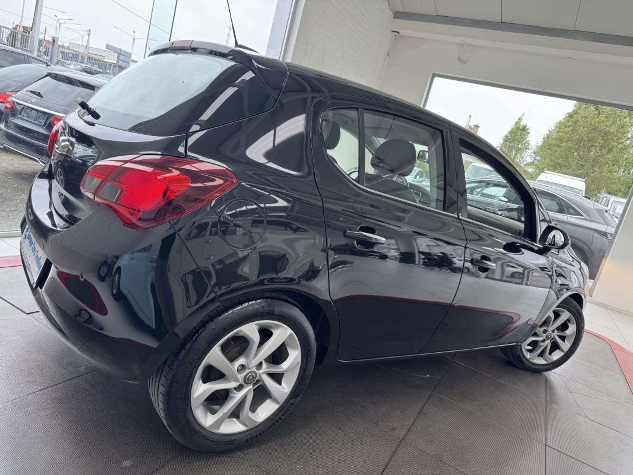 Opel Corsa 1.3 i 70CH CHAINE DE DISTRIBUTION CUIR GAR 12M, Gebruikt, Zwart, 1229 cc, Bedrijf