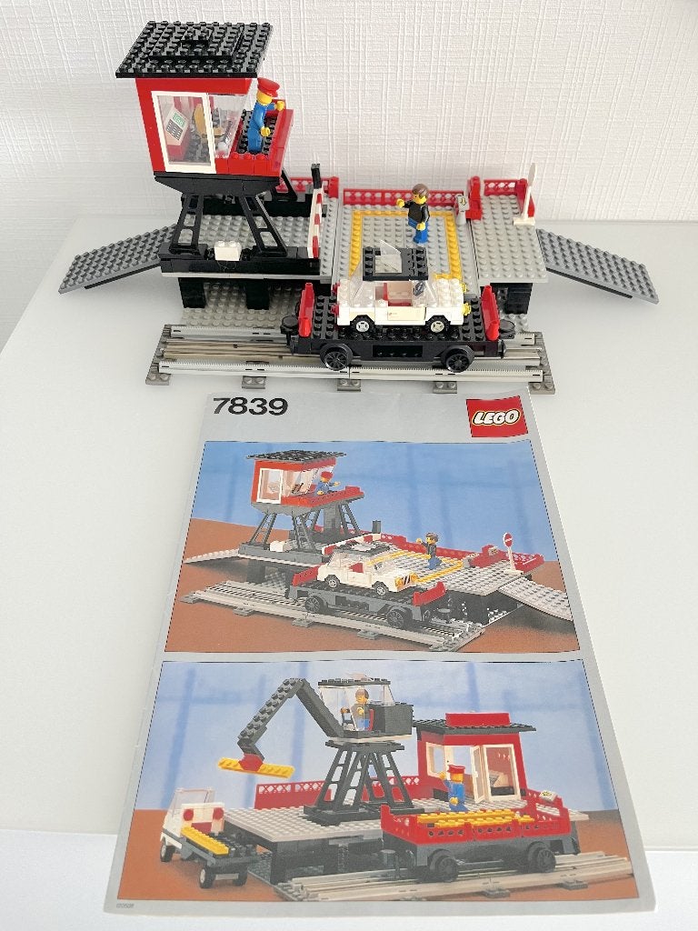 LEGO Train - Dépôt de voitures 7839 Trains, Enlèvement ou Envoi, Utilisé, Complet, Lego