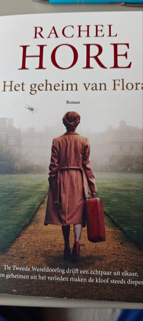 Boek Rachel Hotel Het geheim van Flora, Boeken, Ophalen of Verzenden