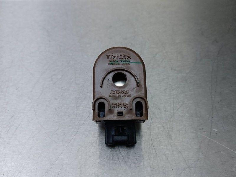 DIVERS RELAIS Lexus IS C (E2) (|8974762010|), Utilisé, Lexus