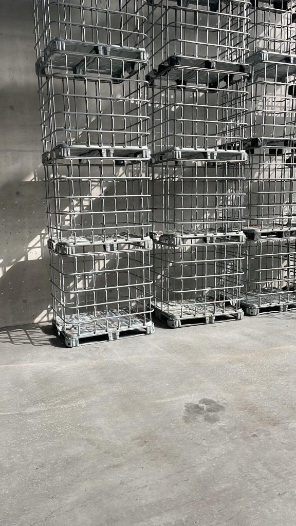 ibc containers 1000L en lege korven, Ophalen, Kunststof, Gebruikt, Met kraantje
